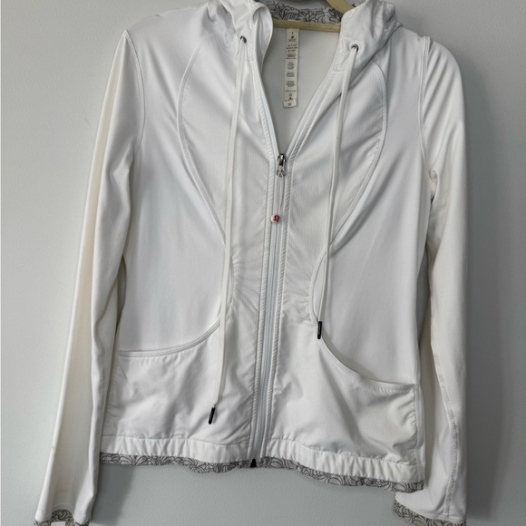 Lululemon Women's White Hooded Jacket - Picture 15 of 17
